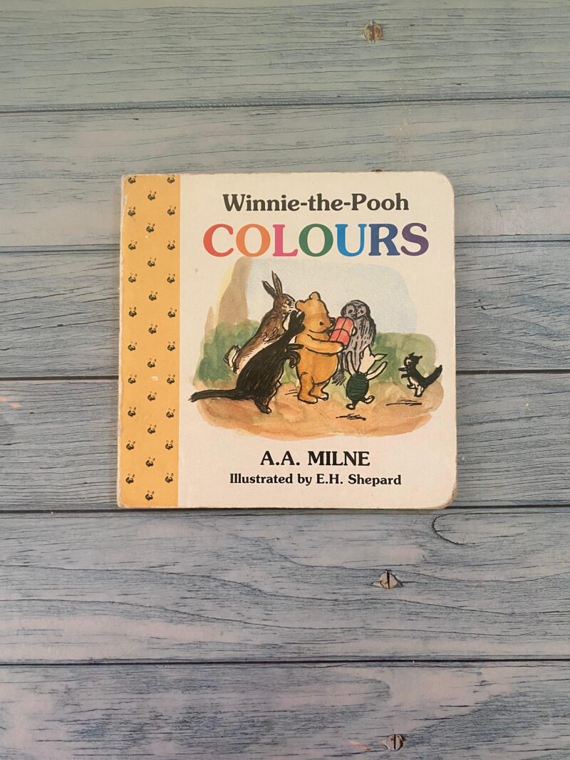 Winnie -the-Pooh, Colours